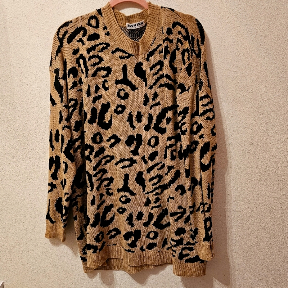 NEW! Leopard Print Tunic sweater - Size Medium